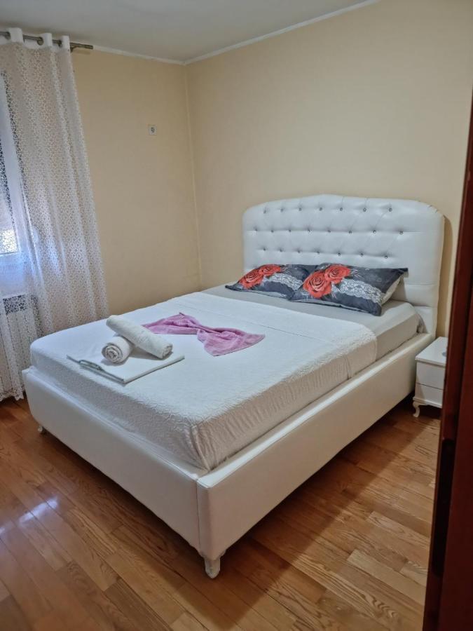 Family Apartment-Dilorena Bar Dış mekan fotoğraf